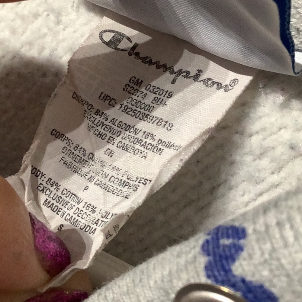 Champion - Sz S - thick logo brand hoodie - Picture 4 of 4